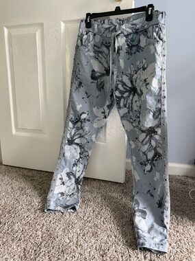 Gorgeous Made in Italy Women’s Pants